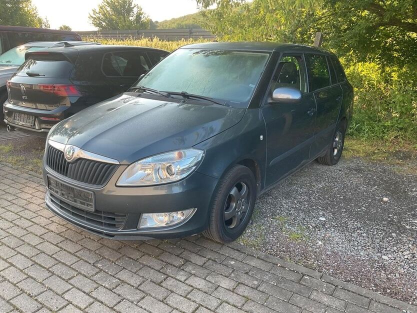 Skoda Fabia 76.445 km 4.950 € Köln 51103