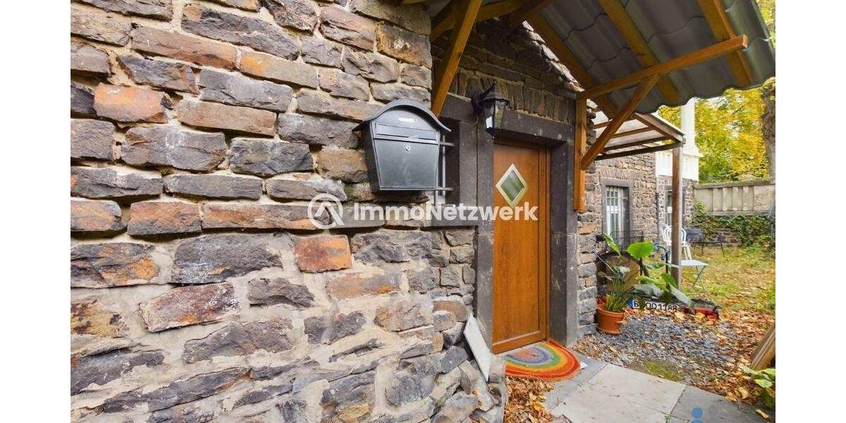 Mehrfamilienhaus, Wohnhaus Bonn / Südstadt Zentrum - 7 Zimmer, 223 m&sup2;, 1.195.000&euro; | Angebot:24802693