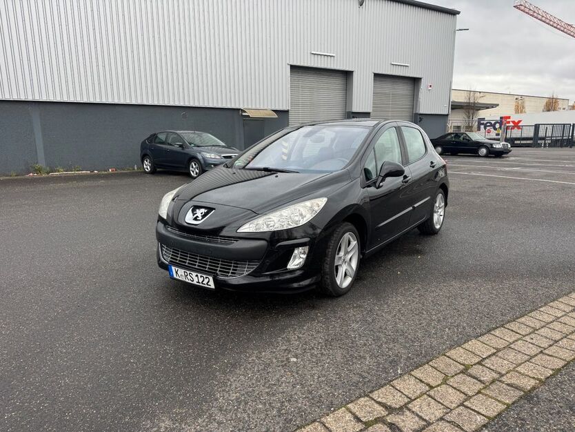 Peugeot 308 115.000 km 2.950 € köln 51105