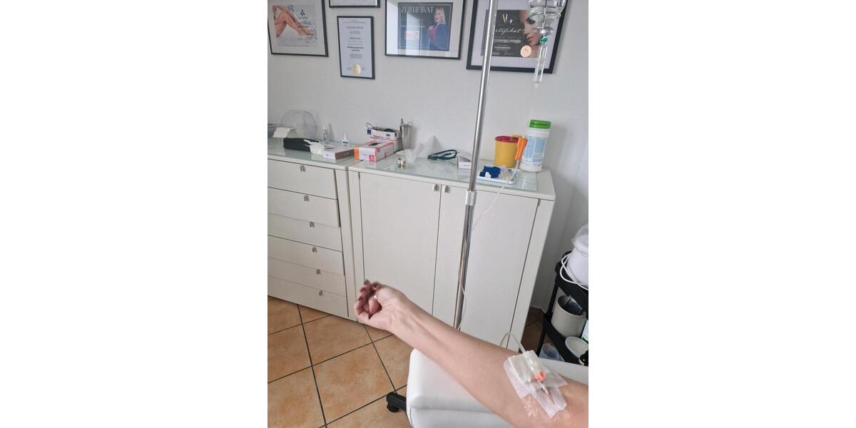 Raum Stuhlmiete UntermieterKosmetikstudioPraxis zimmer