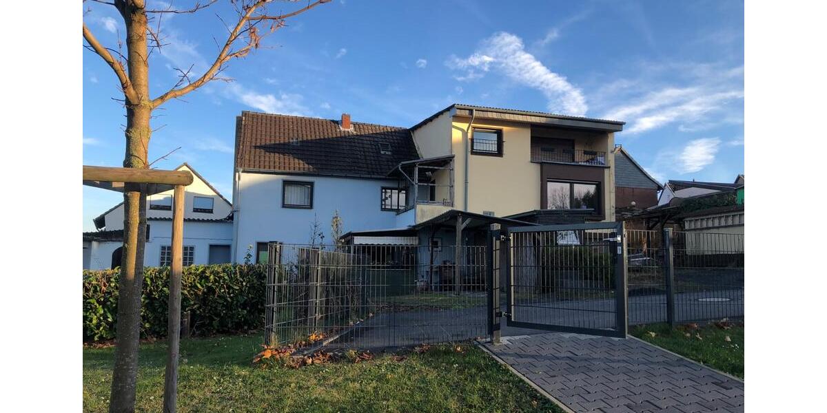 Mehrfamilienhaus, Wohnhaus Königswinter - 11 Zimmer, 229 m&sup2;, 420.000&euro; | Angebot:27079098