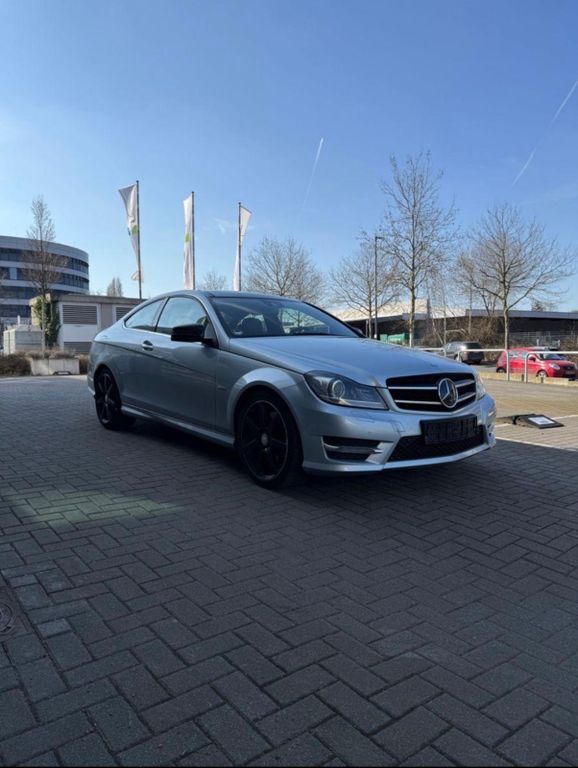 Mercedes-Benz C 250 179.000 km 13.100 € Hürth 50354