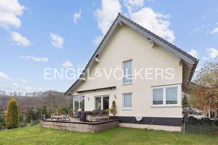 Haus Overath - 6 Zimmer, 169 m&sup2;, 695.000&euro; | Angebot:24688632