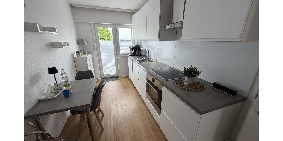 Moderne 4-Zimmer-Dachgeschosswohnung mit 2 Balkonen - Dachgeschoßwohnung Königswinter | Angebot:26931493