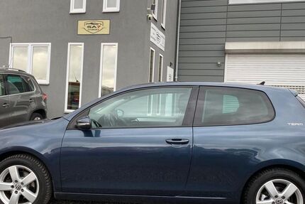 VW Golf 149.000 km 5.950 &euro; Euskirchen 53881
