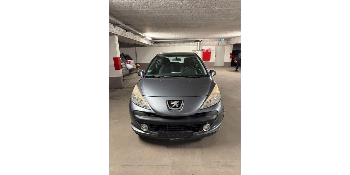 Peugeot 207 121.290 km 1.550 &euro; Bonn 53123