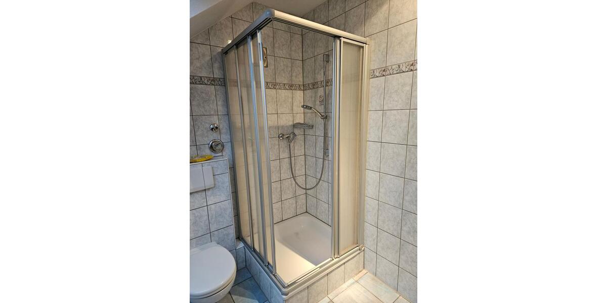 Dachgeschoßwohnung Königswinter - 2 Zimmer, 59 m&sup2;, 660&euro; | Angebot:24712298