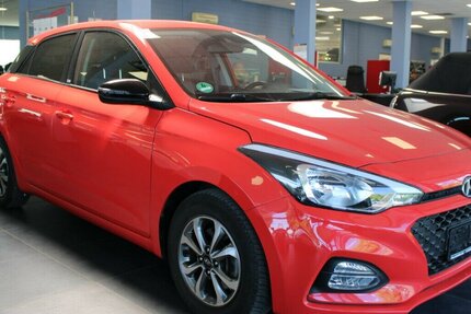 Hyundai i20 1.0 T-GDI DCT YES! 71.360 km 13.980 € Euskirchen 53881