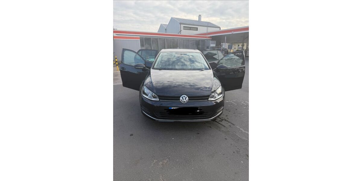 VW Golf 147.000 km 8.500 &euro; Lohmar 53797