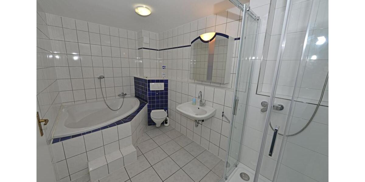 Reihenhaus Hennef (Sieg) - 5 Zimmer, 124 m&sup2;, 1.650&euro; | Angebot:24698246