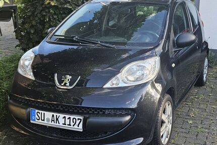 Peugeot 107 108.000 km 3.000 &euro; Bonn 53123