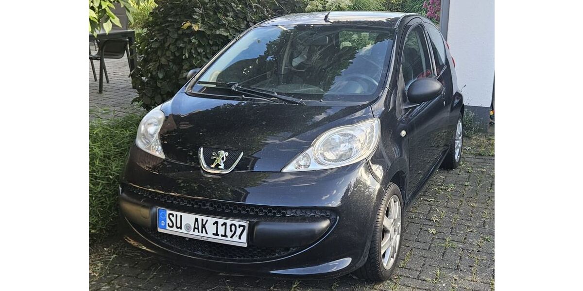Peugeot 107 108.000 km 3.000 &euro; Bonn 53123