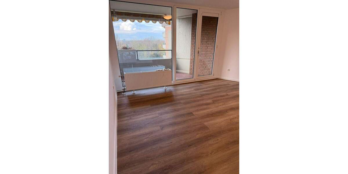 Etagenwohnung Köln Westhoven - 3 Zimmer, 96 m&sup2;, 1.400&euro; | Angebot:24702074