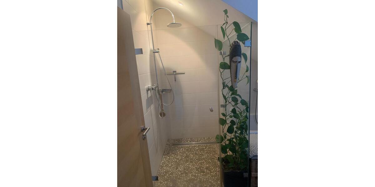 Dachgeschoßwohnung Overath - 2 Zimmer, 83 m&sup2;, 1.079&euro; | Angebot:24488192