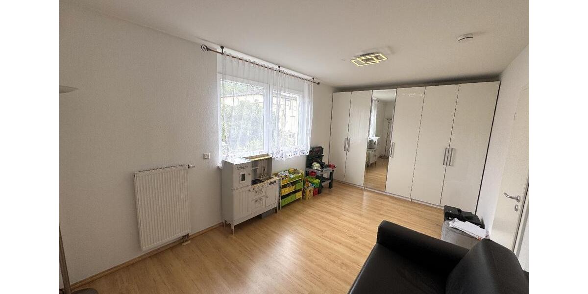 Doppelhaushälfte Königswinter - 4 Zimmer, 124 m&sup2;, 1.700&euro; | Angebot:24195826