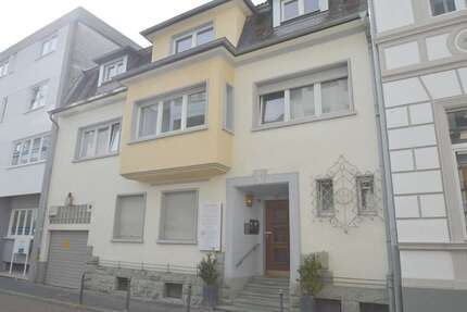 Haus Siegburg - 14 Zimmer, 358 m&sup2;, 3.500&euro; | Angebot:25445893
