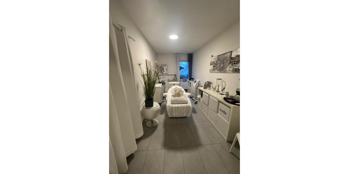 Gewerbeobjekt Rösrath - 1.095&euro; | Angebot:24482145