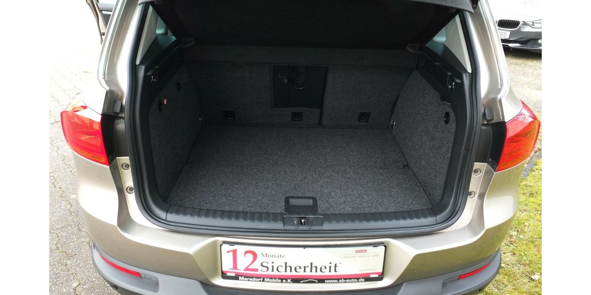 VW Tiguan WM26:CUP SPORT NAVI PARKPILOT TEMPOMAT 88.859 km 10.908 &euro; Köln 50858