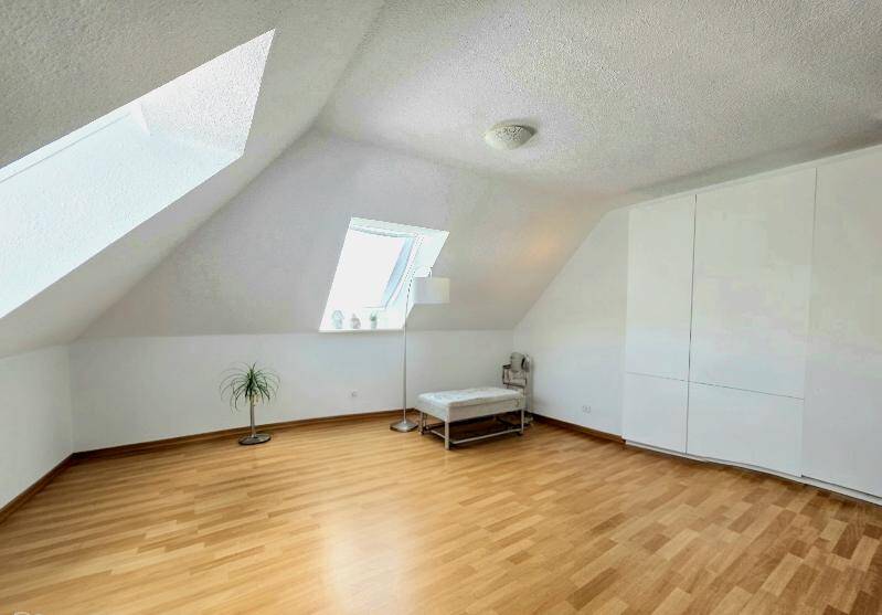Etagenwohnung Bonn Heiderhof - 2 Zimmer, 60 m&sup2;, 285.000&euro; | Angebot:26787426