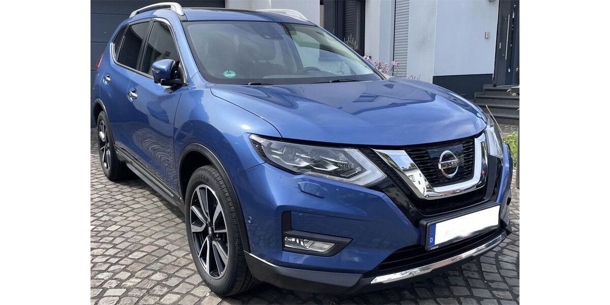 Nissan X-Trail 98.000 km 15.900 &euro; Köln 51061