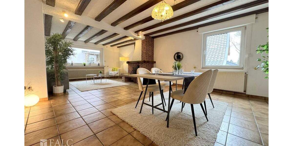Etagenwohnung Siegburg - 4 Zimmer, 100 m&sup2;, 309.000&euro; | Angebot:23963180