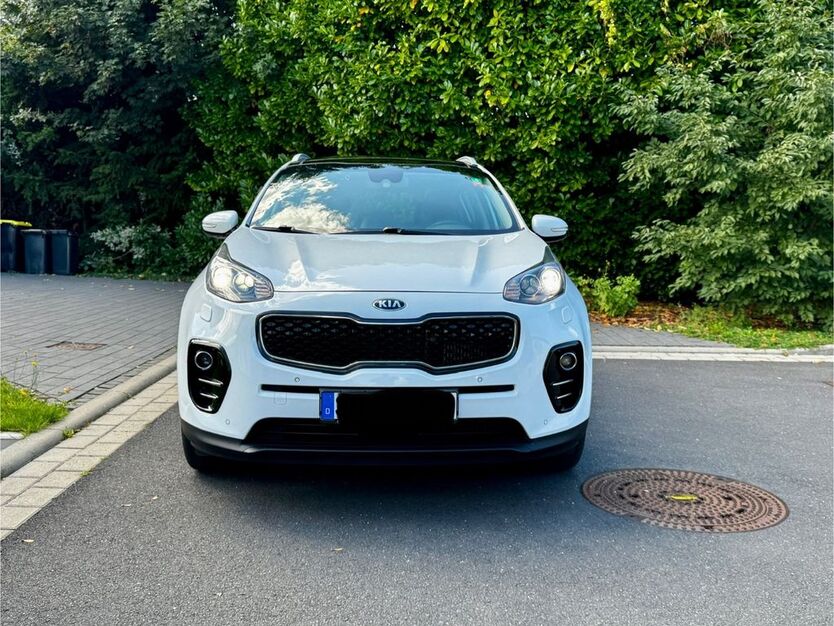 Kia Sportage 126.500 km 17.500 € Bornheim 53332