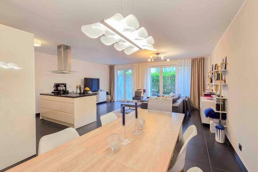 Wohnkomfort in Hürth-Hermülheim: 3-Zimmer-Erdgeschoßwohnung mit Terrasse und Tiefgarage