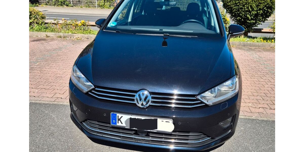 VW Golf Sportsvan 78.800 km 11.399 &euro; Köln 51103