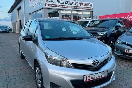 Toyota Yaris 124.540 km 7.499 € Rheinbach 53359