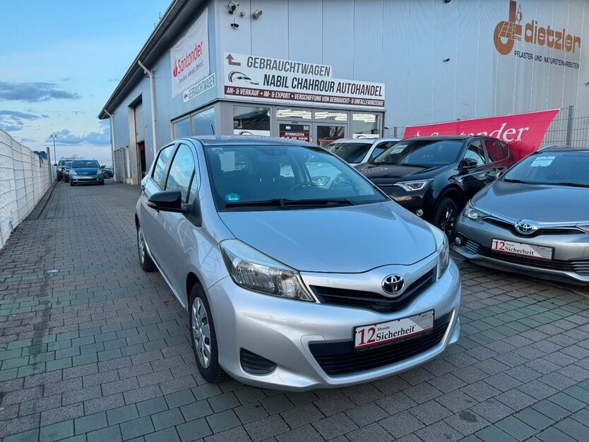 Toyota Yaris 124.540 km 7.499 € Rheinbach 53359