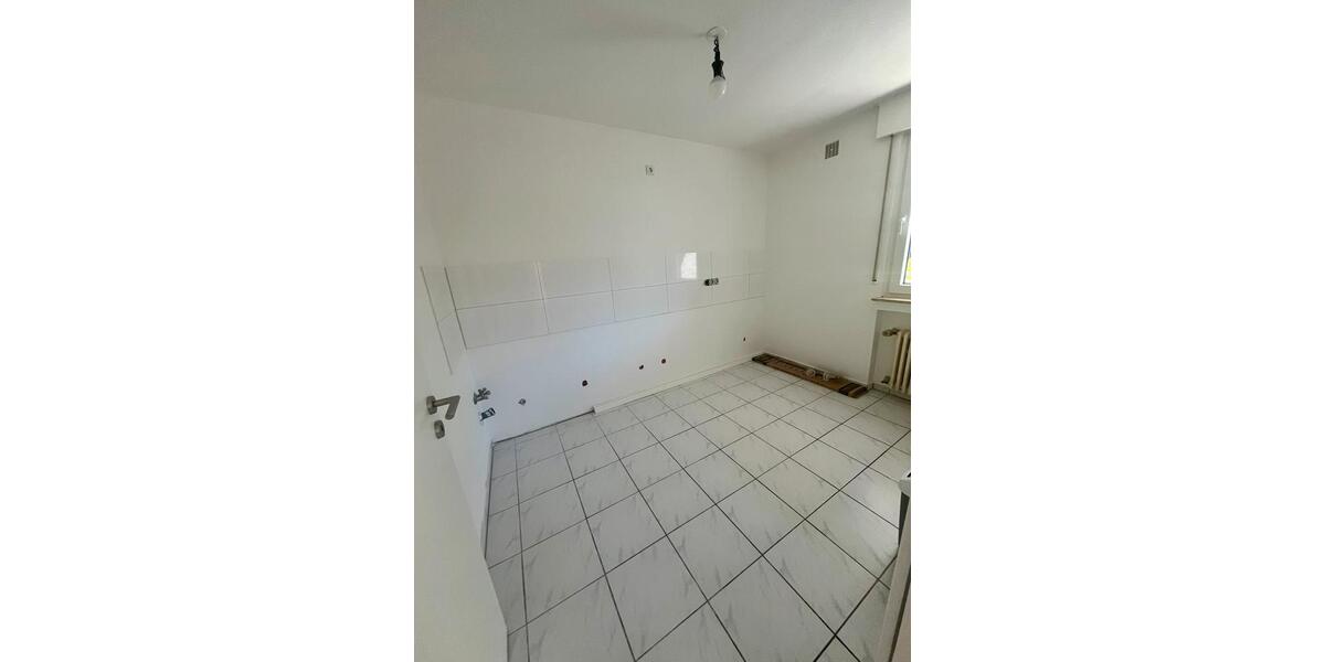 Hochparterre Bergisch Gladbach Alt-Frankenforst - 3 Zimmer, 91 m&sup2;, 1.540&euro; | Angebot:26449092