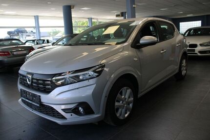 Dacia Sandero 9.380 km 13.980 &euro; Euskirchen 53881