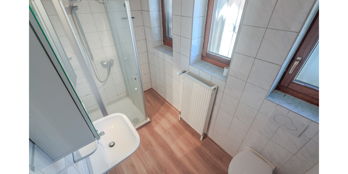 OberpleisBoseroth: Freistehendes EFH mit großem Grundstück, Doppelgarage und herrlichem Ölbergblick - Einfamilienhaus Königswinter Boseroth | Angebot:25882635