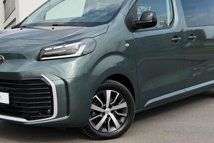 Toyota Proace (Verso) 14.000 km 38.000 &euro; Köln (Ostheim) 51107