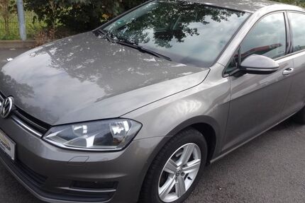 VW Golf 162.000 km 7.600 € Zülpich 53909