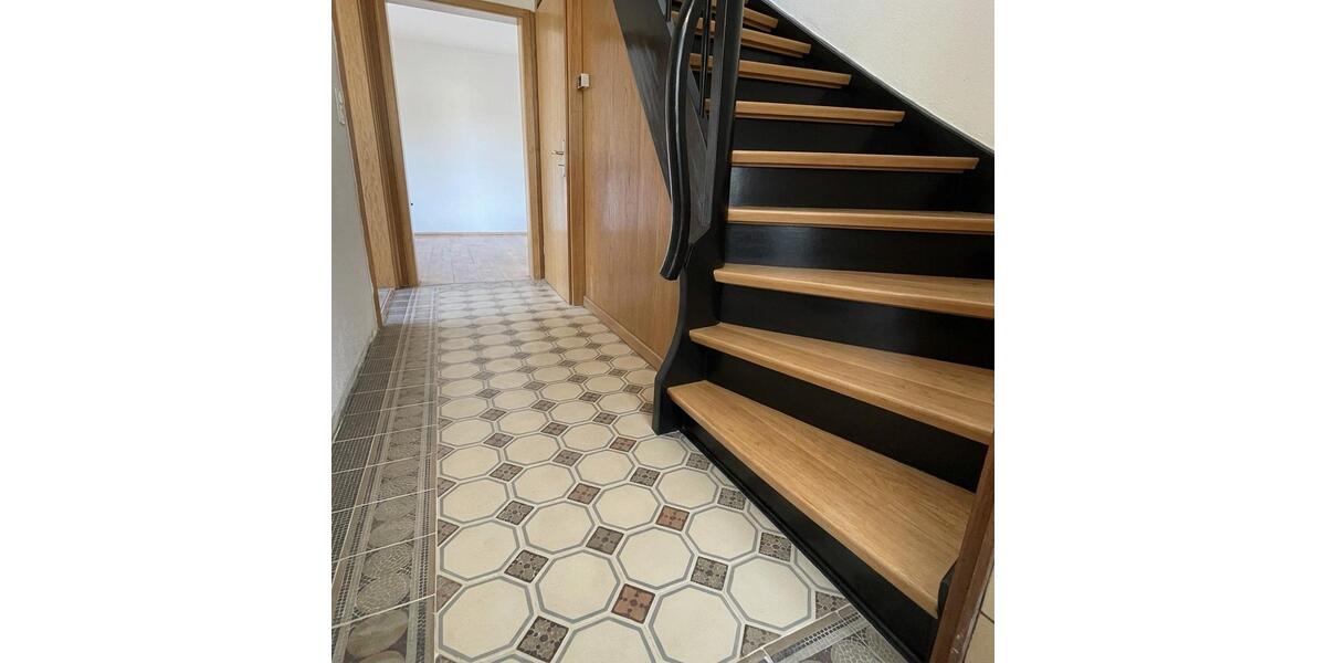 Einfamilienhaus Sankt Augustin - 8 Zimmer, 160 m&sup2;, 395.000&euro; | Angebot:27163798
