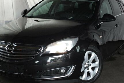 Opel Insignia EDITION NAVI PARKPILOT/KAMERA 17 Zoll LMF 96.093 km 10.798 &euro; Köln 50858