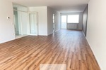 Zentrumsnaher Wohntraum: Frisch sanierte 3-Zimmer-Wohnung mit großem Balkon - Etagenwohnung Siegburg Zentrum | Angebot:26855170