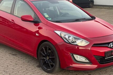Hyundai i30 282.490 km 3.950 &euro; Bornheim 53332