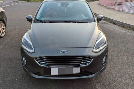 Ford Fiesta 112.000 km 9.500 € Königswinter 53639