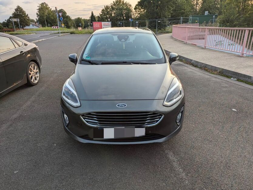Ford Fiesta 112.000 km 9.500 € Königswinter 53639