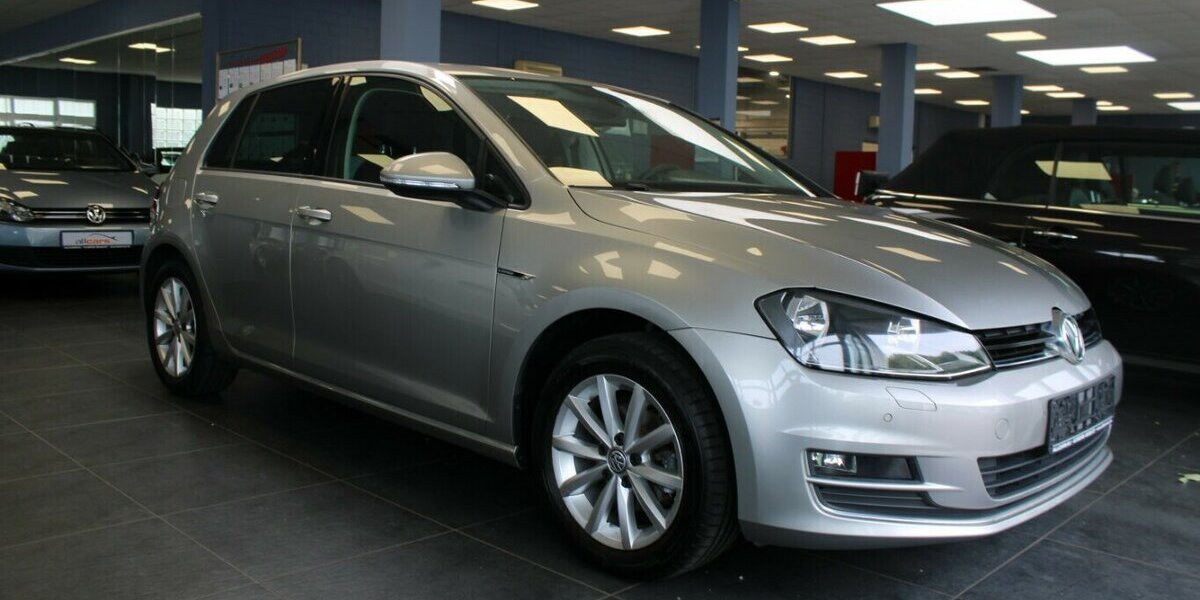 VW Golf 1.2 TSI BlueMotion Lounge 95.780 km 10.780 &euro; Euskirchen 53881