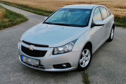 Chevrolet Cruze 175.000 km 2.600 € Zülpich 53909