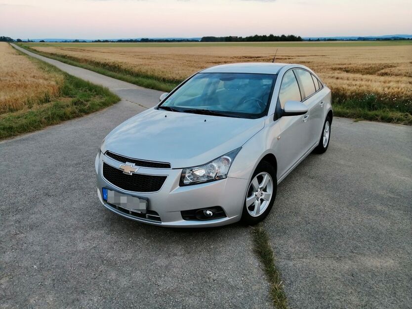 Chevrolet Cruze 175.000 km 2.600 € Zülpich 53909