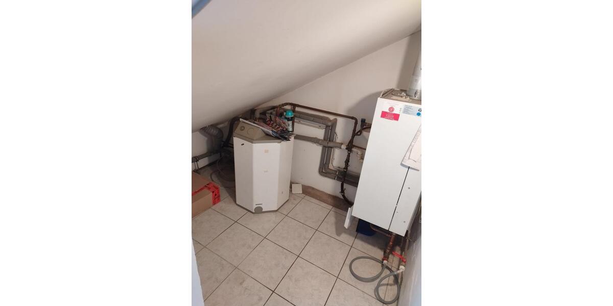 Dachgeschoßwohnung Bornheim - 2 Zimmer, 65 m&sup2;, 900&euro; | Angebot:24715318