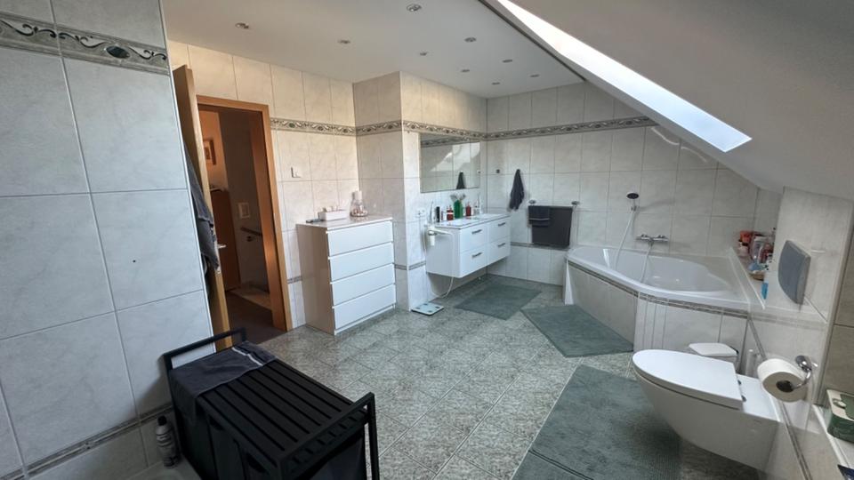 Doppelhaushälfte Hennef (Sieg) - 5 Zimmer, 142 m&sup2;, 760.000&euro; | Angebot:24853927