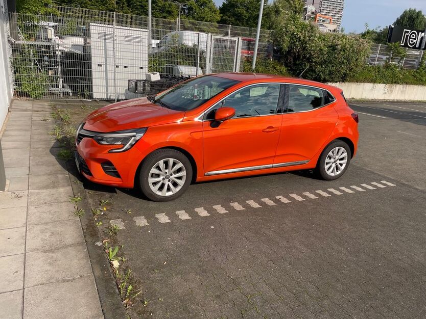 Renault Clio 36.900 km 15.300 € Bergisch Gladbach 51427