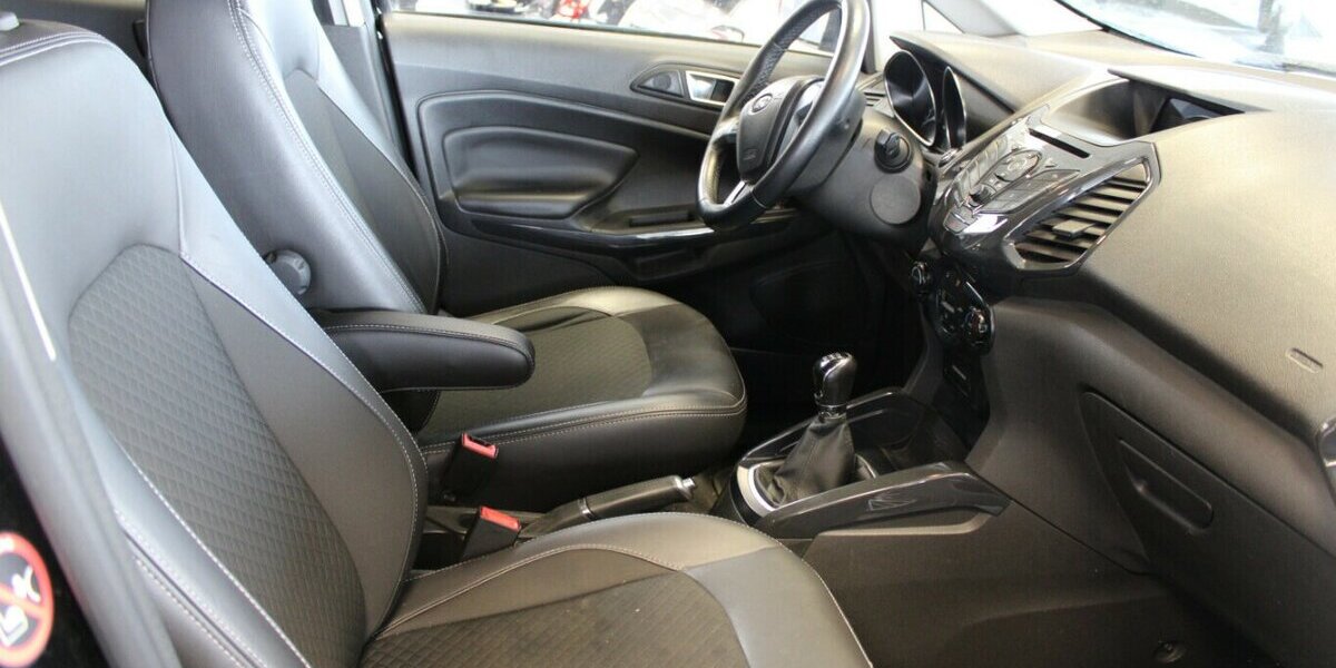 Ford EcoSport 1.0 EcoBoost TITANIUM 89.930 km 8.980 &euro; Euskirchen 53881