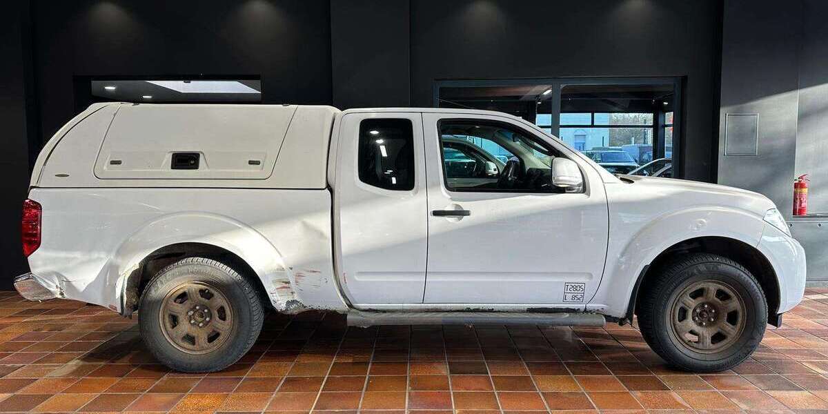 Nissan Navara 183.272 km 14.950 &euro; Bonn 53177