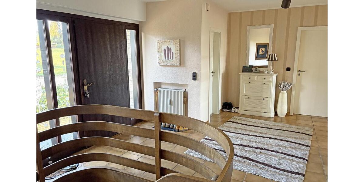 Erdgeschoßwohnung Eitorf - 3 Zimmer, 120 m&sup2;, 1.000&euro; | Angebot:24816904